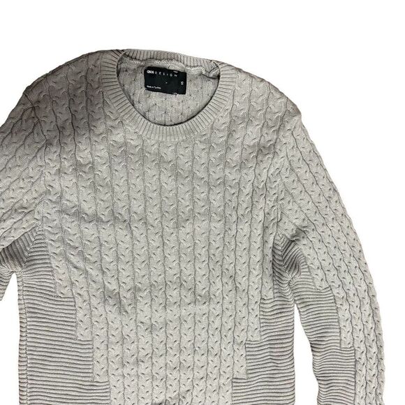 ASOS DESIGN muscle fit lightweight cable Crewneck Sweater in gray - Picture 5 of 10